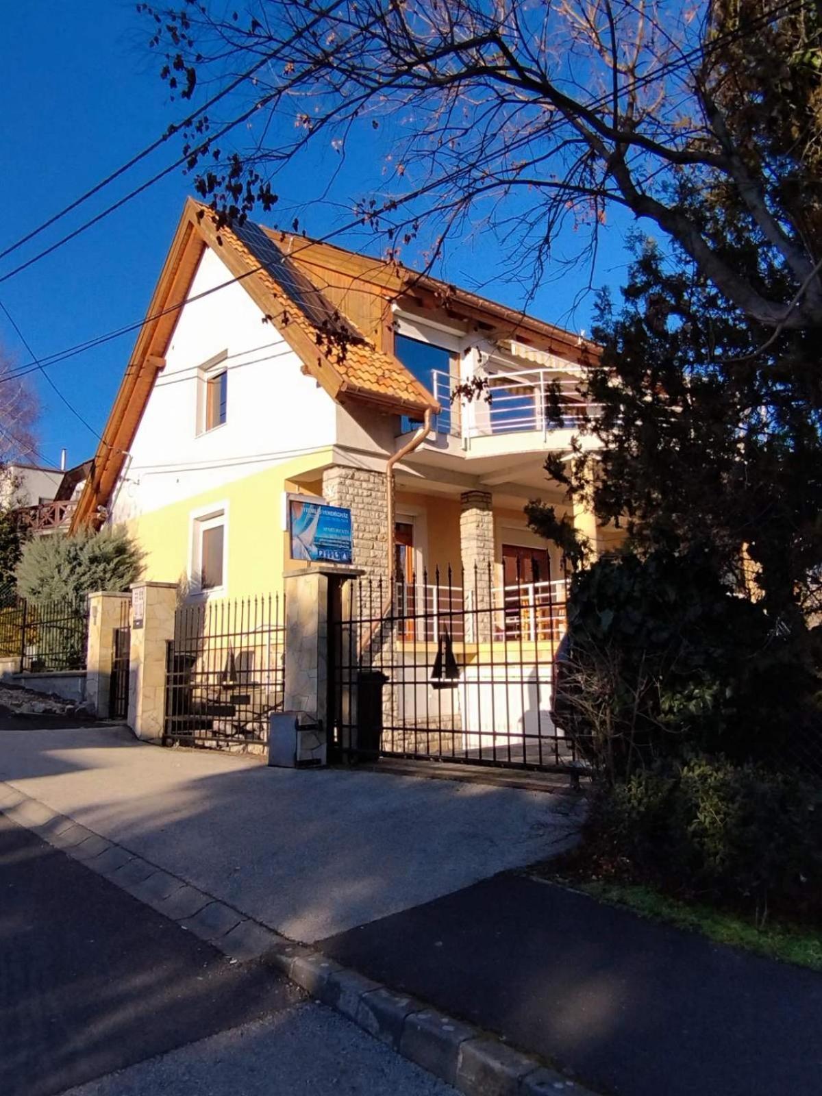 Apartman Vitorlas Vendeghaz Balatonfured Luaran gambar