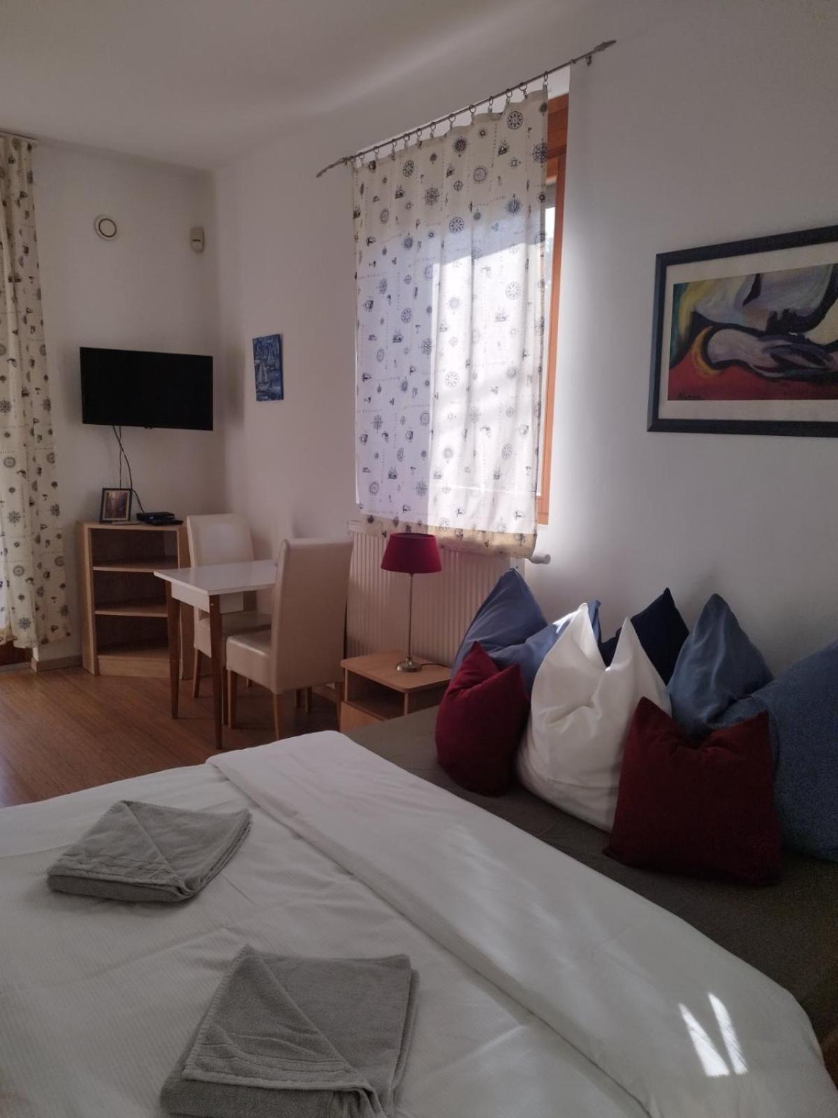 Apartman Vitorlas Vendeghaz Balatonfured Luaran gambar